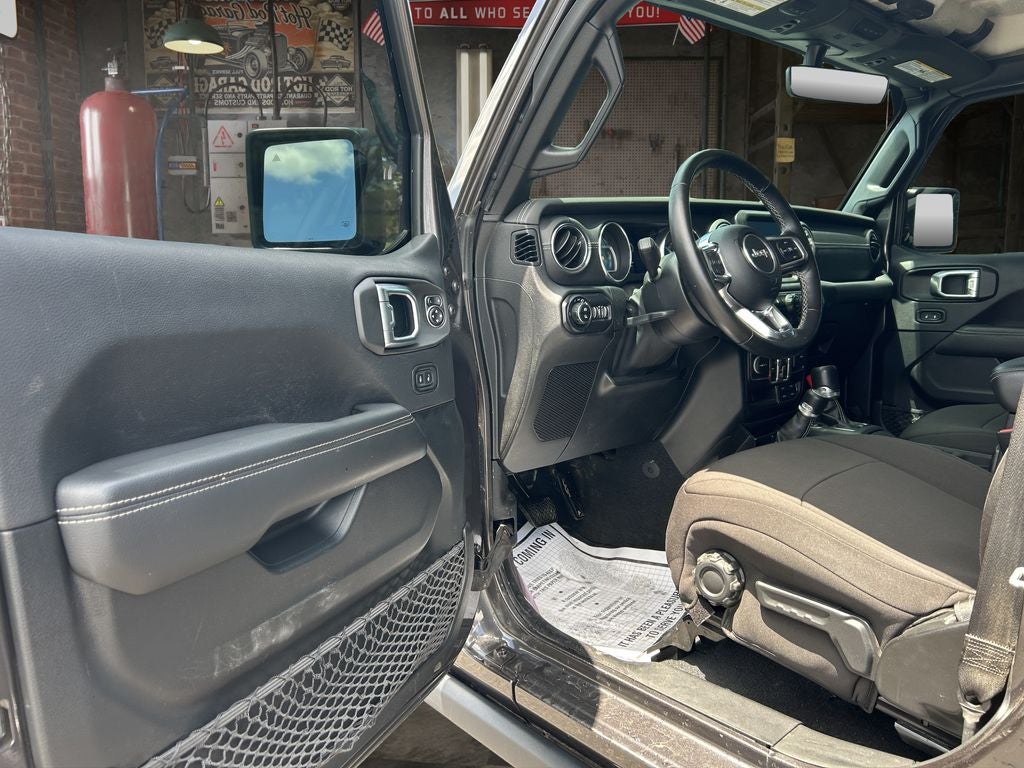 2021 Jeep Gladiator Overland