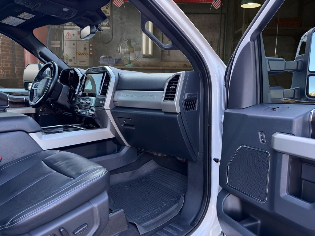 2022 Ford F-350SD Lariat