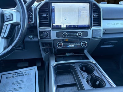2022 Ford F-350SD Lariat