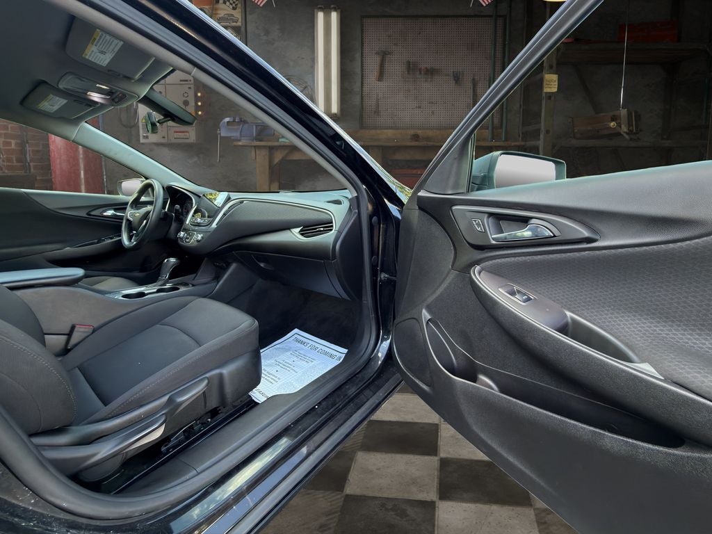 2020 Chevrolet Malibu LS 1LS