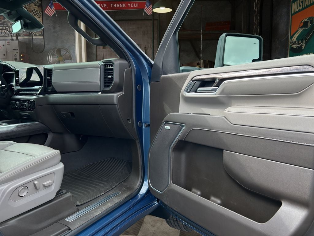 2025 Chevrolet Silverado 3500HD LTZ DRW