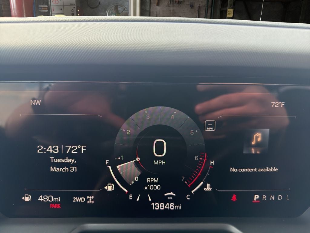 2025 GMC Acadia AT4