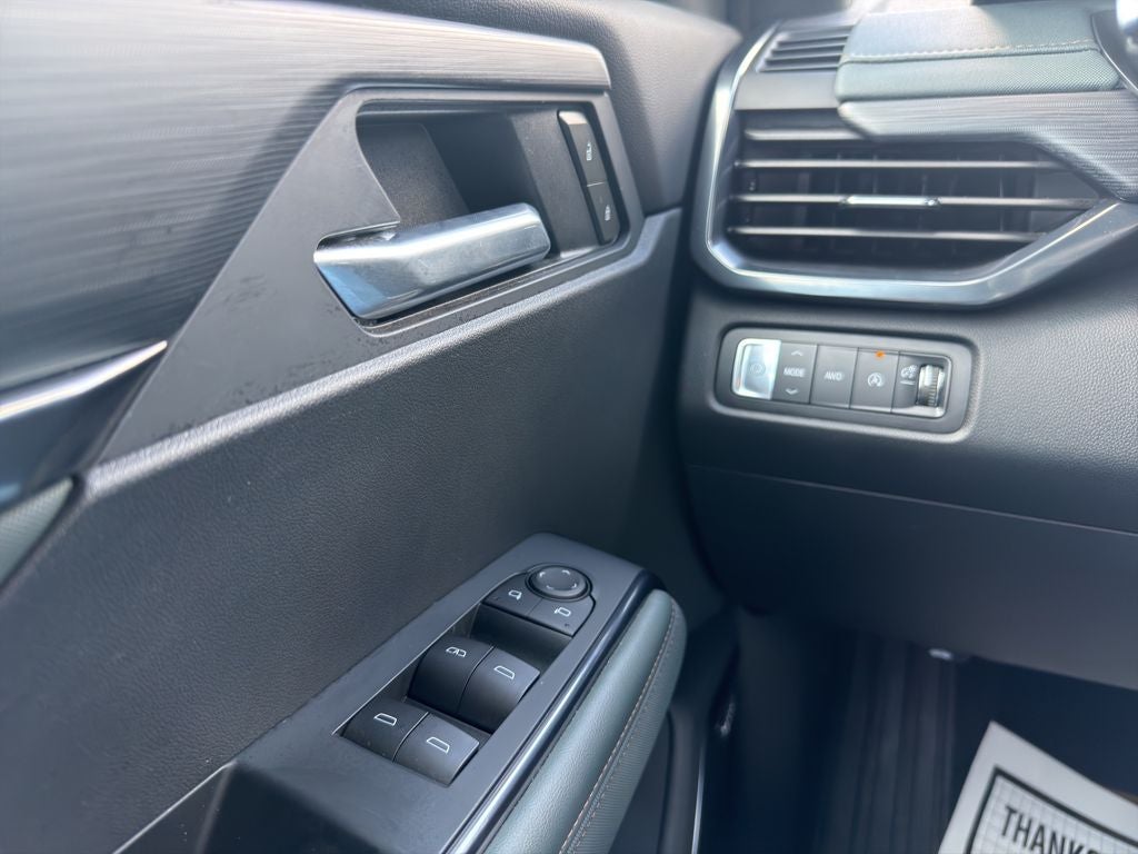 2025 GMC Acadia AT4