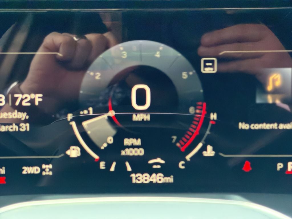 2025 GMC Acadia AT4