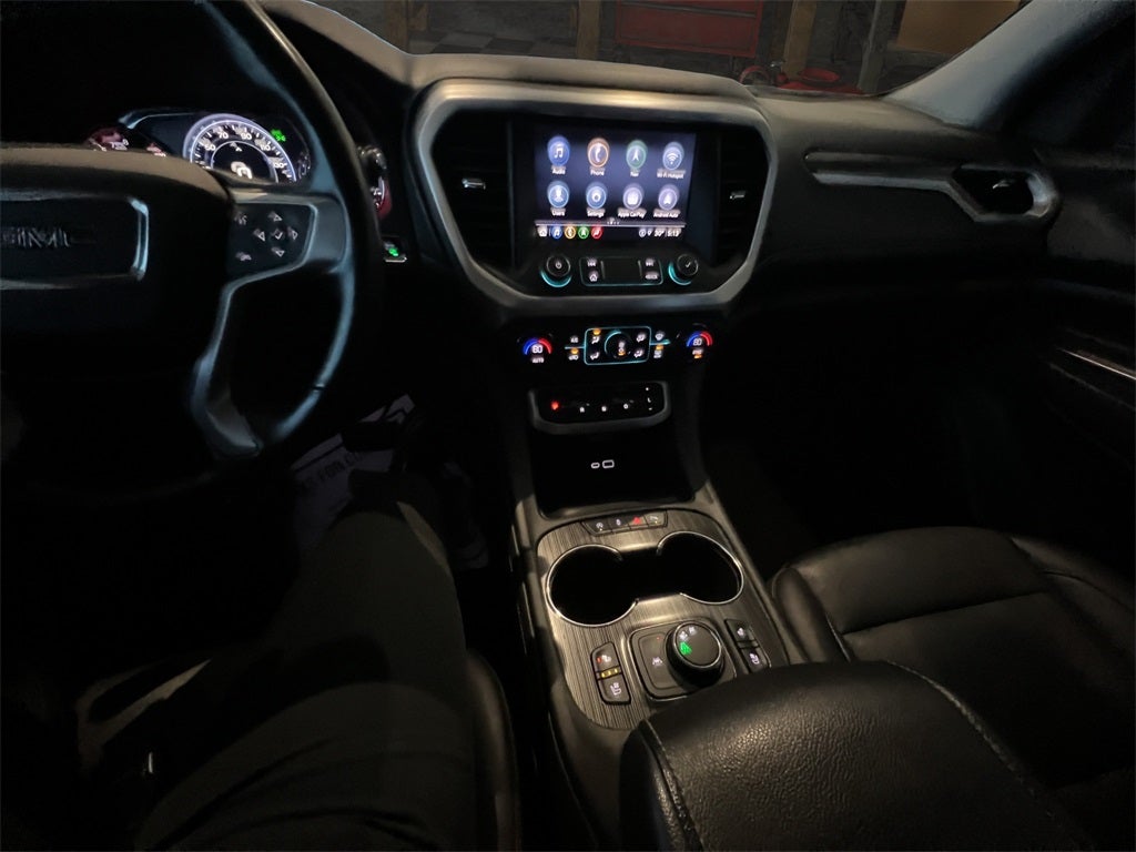 2021 GMC Acadia SLT