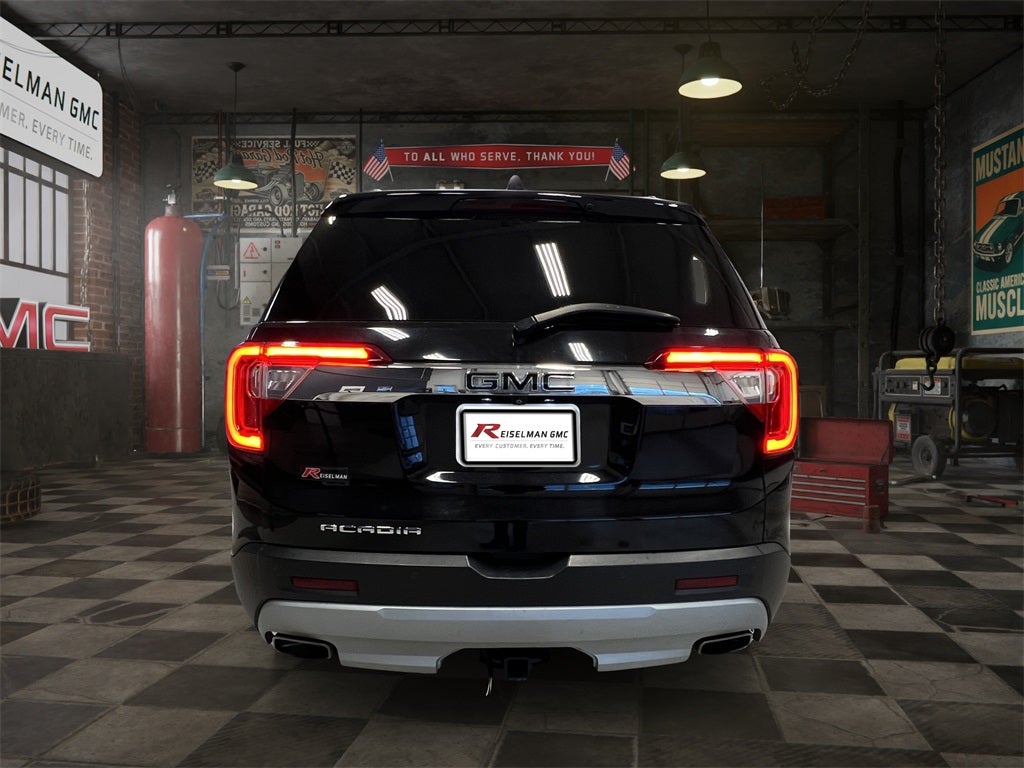 2021 GMC Acadia SLT