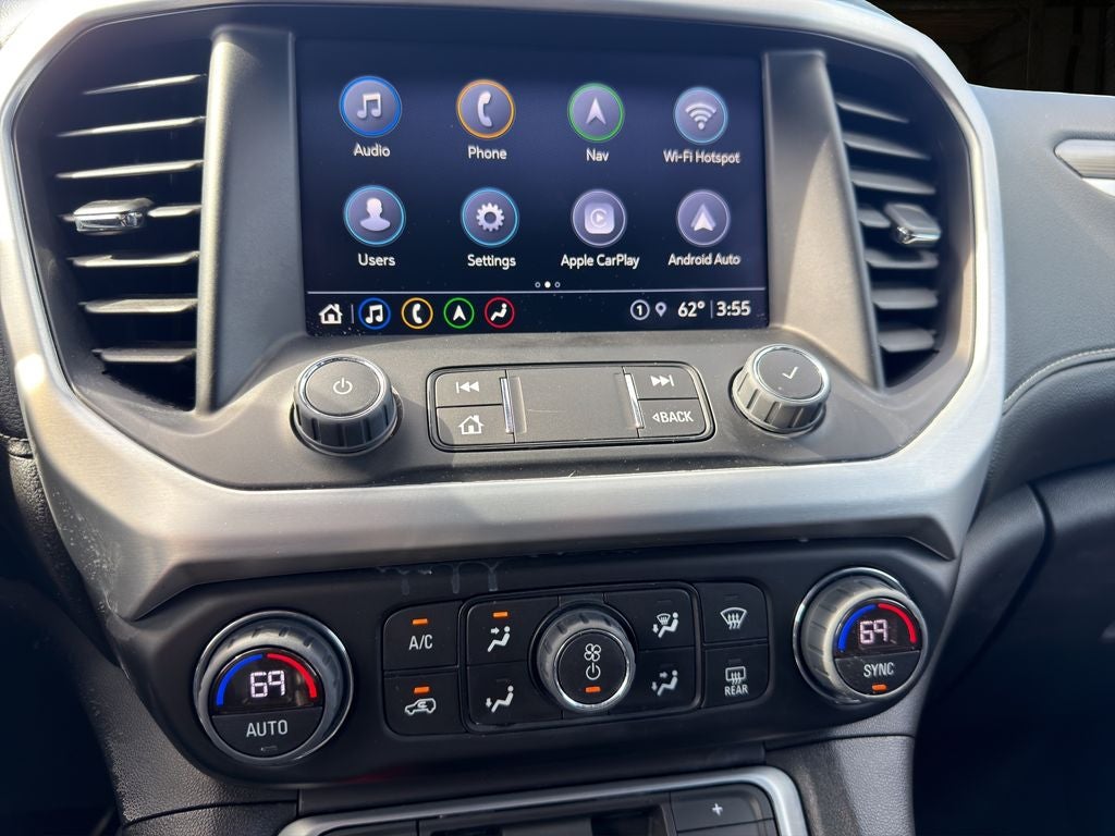 2023 GMC Acadia SLT