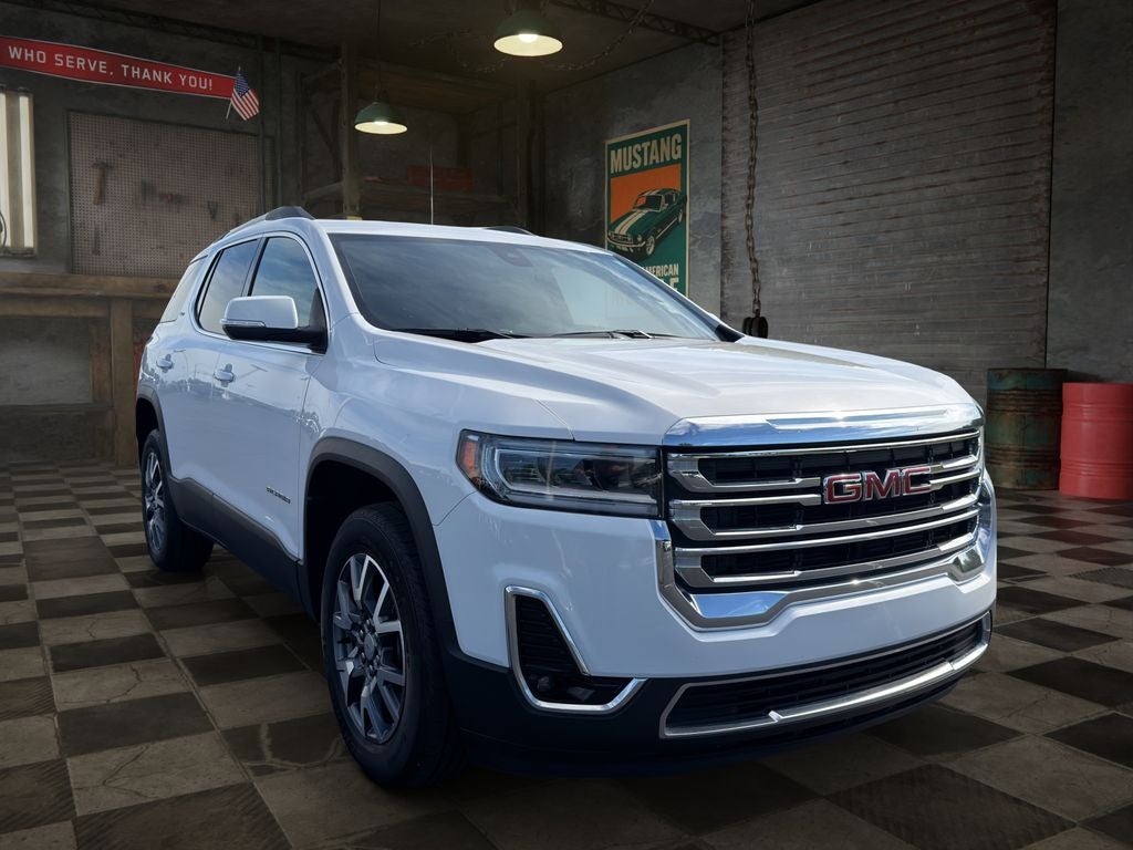 2023 GMC Acadia SLT