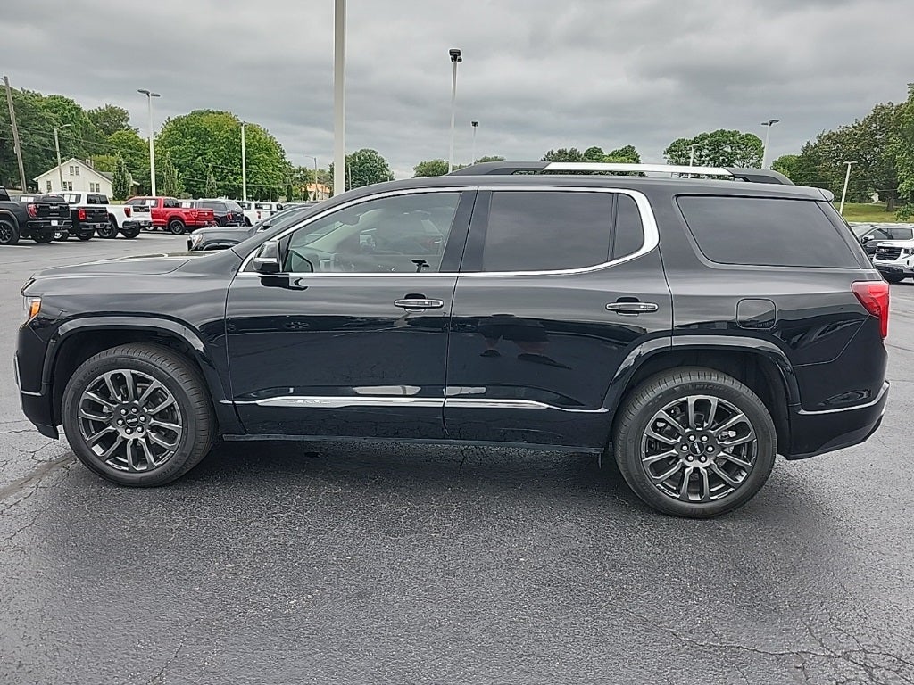 2023 GMC Acadia Denali