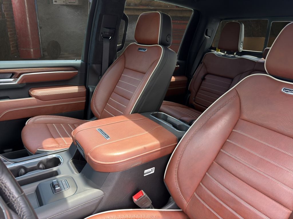 2025 GMC Sierra 3500HD Denali Ultimate