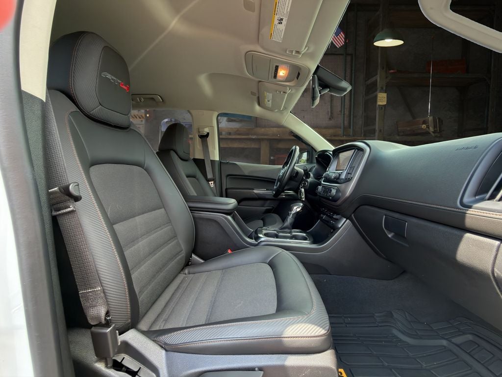 2022 GMC Canyon AT4 w/Cloth