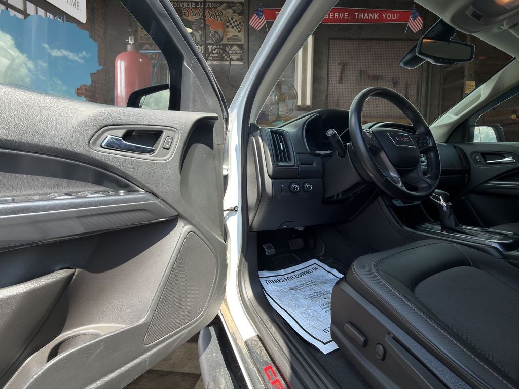 2022 GMC Canyon AT4 w/Cloth