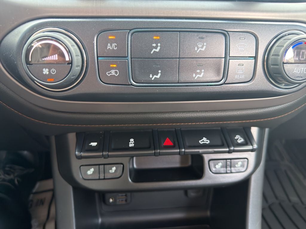 2022 GMC Canyon AT4 w/Cloth