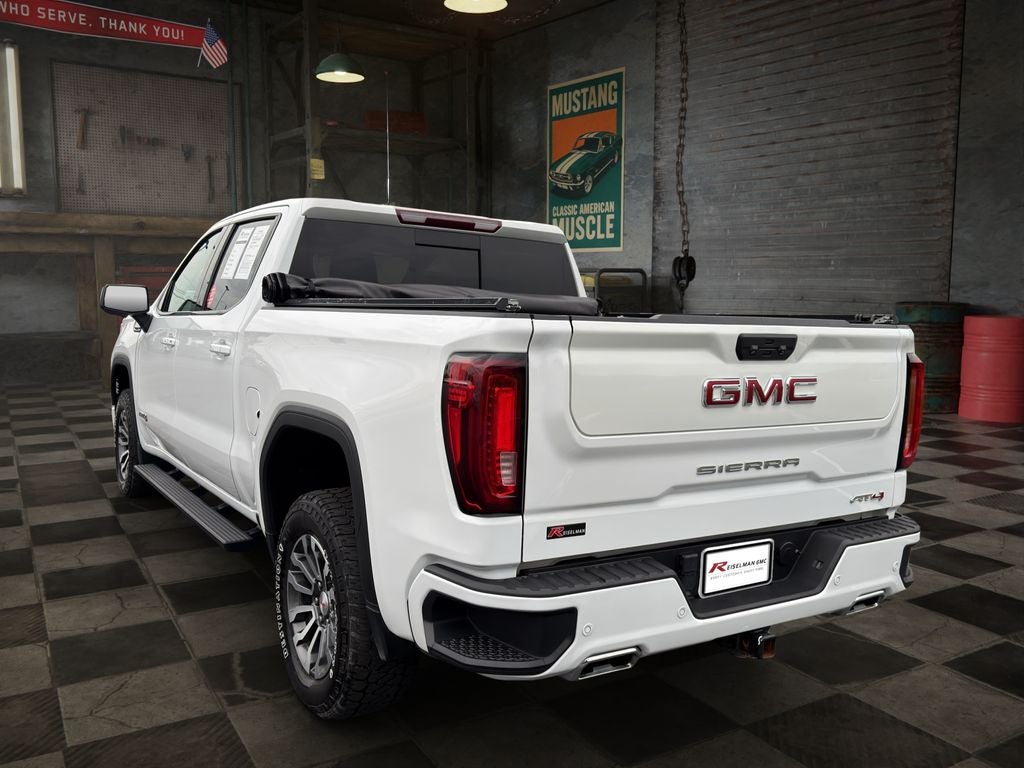 2023 GMC Sierra 1500 AT4
