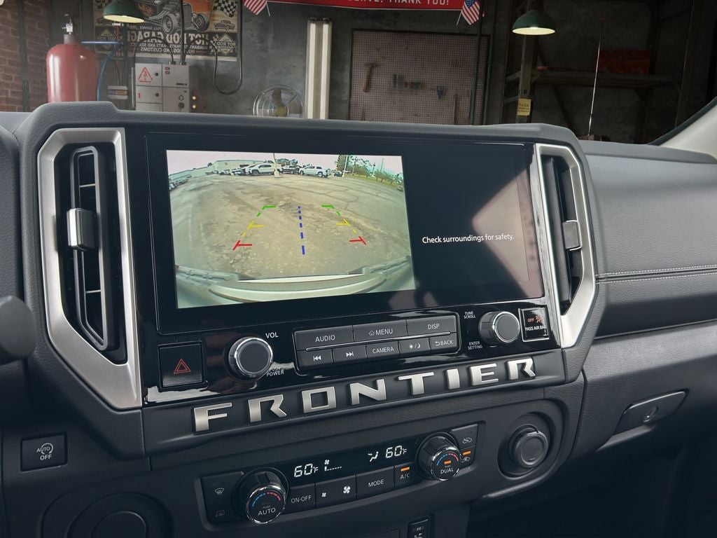 2025 Nissan Frontier SV