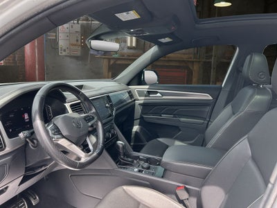 2020 Volkswagen Atlas Cross Sport 3.6L V6 SEL R-Line 4Motion