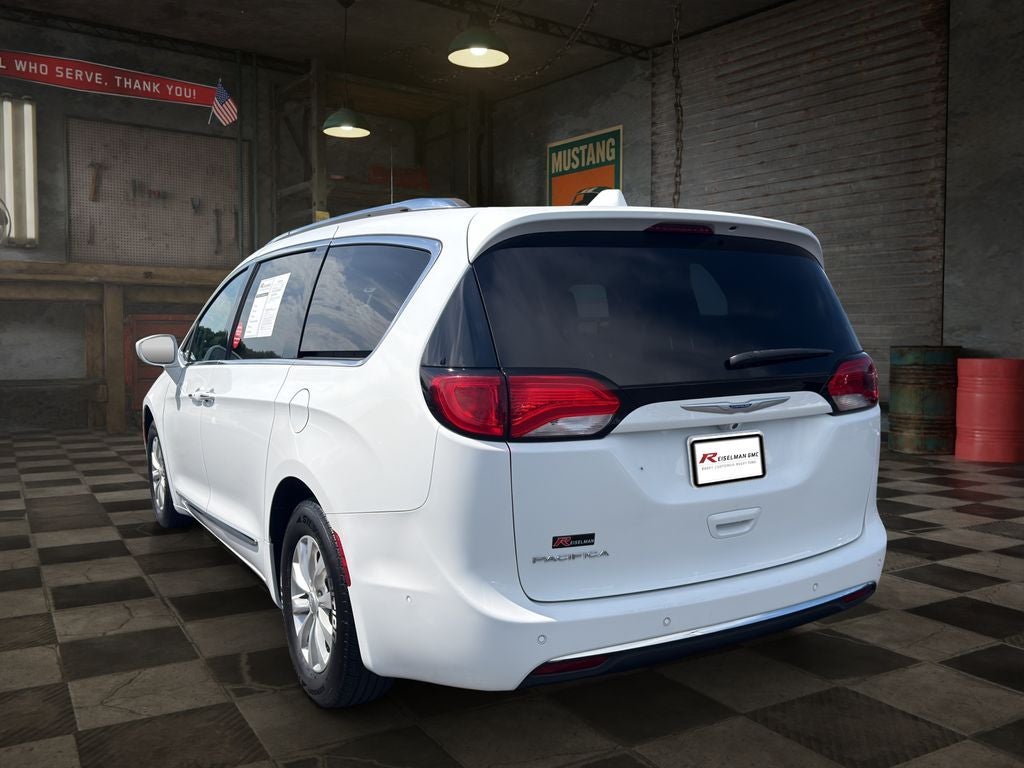 2018 Chrysler Pacifica Touring L Plus