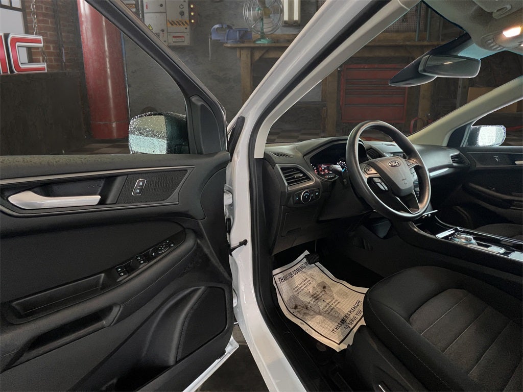 2019 Ford Edge SE
