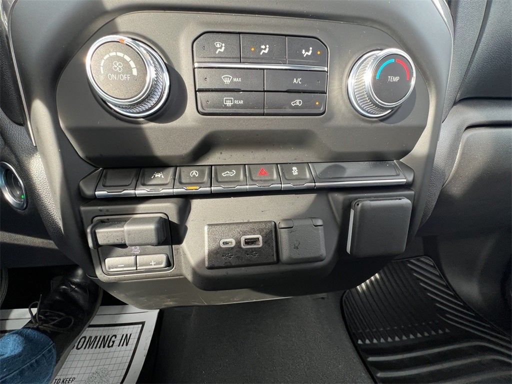 2025 GMC Sierra 1500 Pro