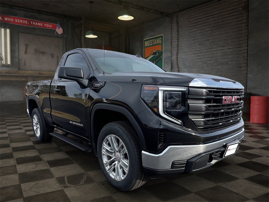 2025 GMC Sierra 1500 Pro