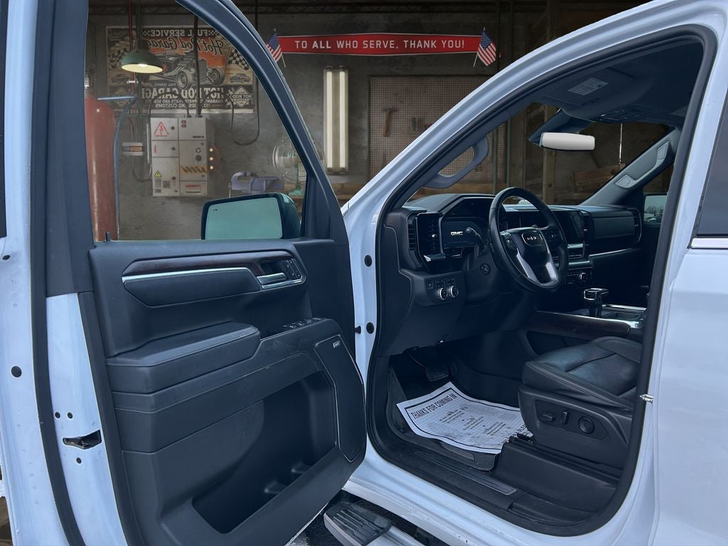 2023 GMC Sierra 1500 SLT