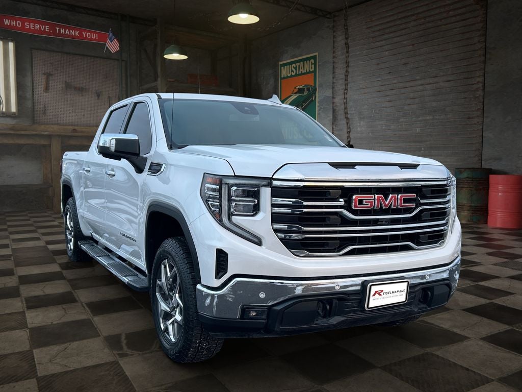 2023 GMC Sierra 1500 SLT