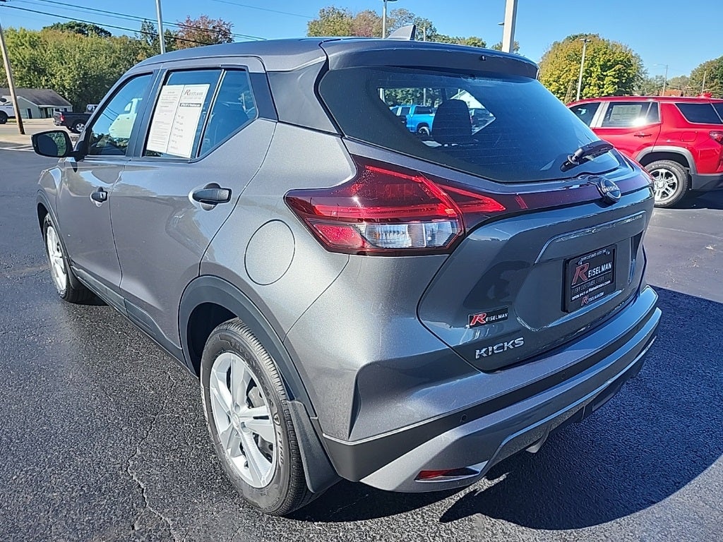 2025 Nissan Kicks Play S