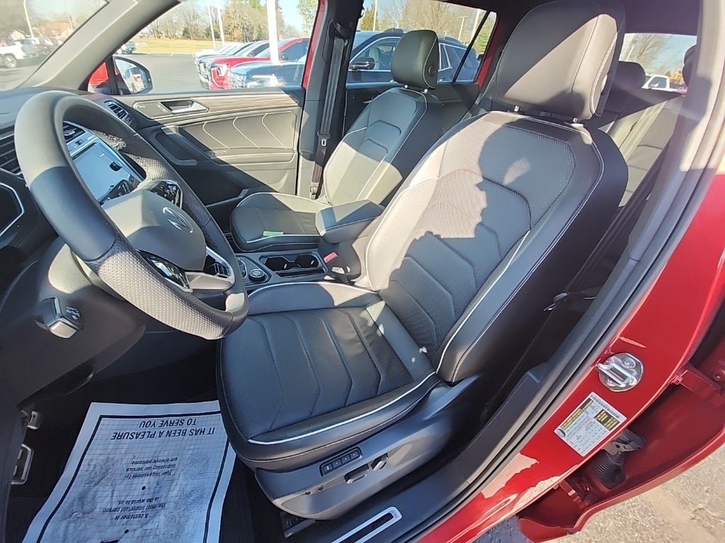 2024 Volkswagen Tiguan 2.0T SEL R-Line
