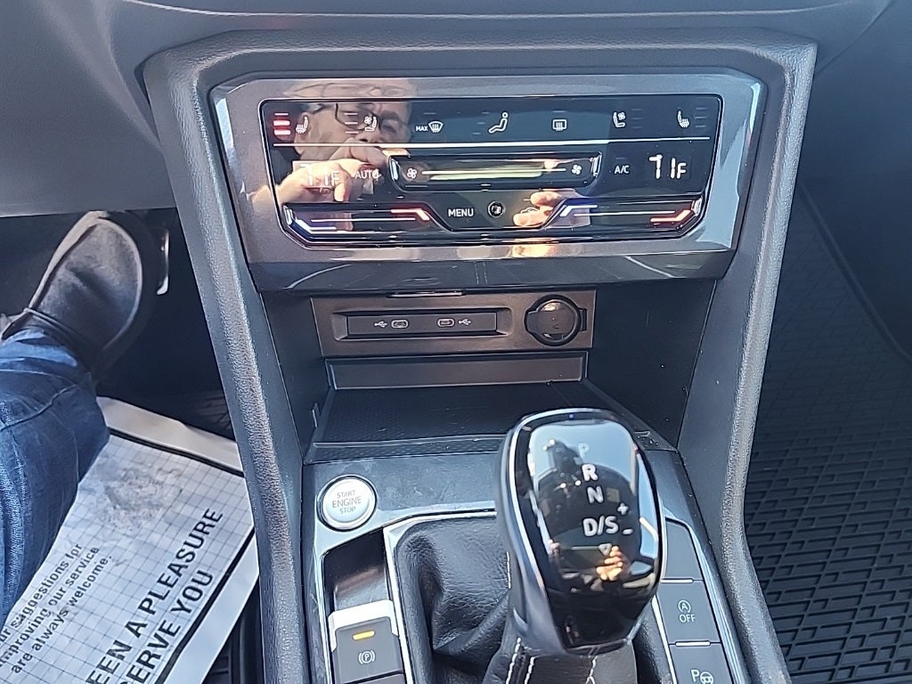 2024 Volkswagen Tiguan 2.0T SEL R-Line