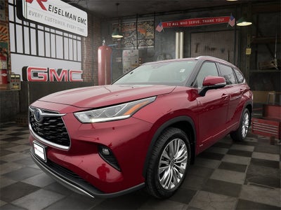 2024 Toyota Highlander Hybrid Platinum