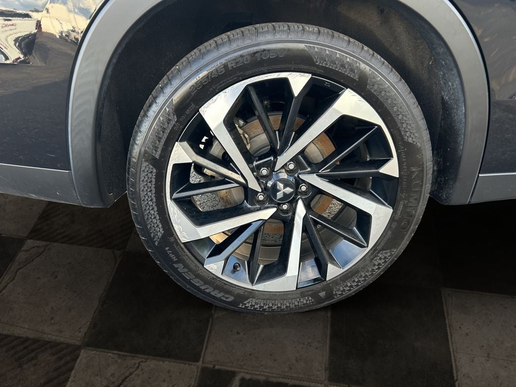 2022 Mitsubishi Outlander SE