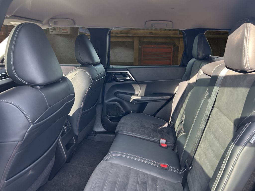 2022 Mitsubishi Outlander SE
