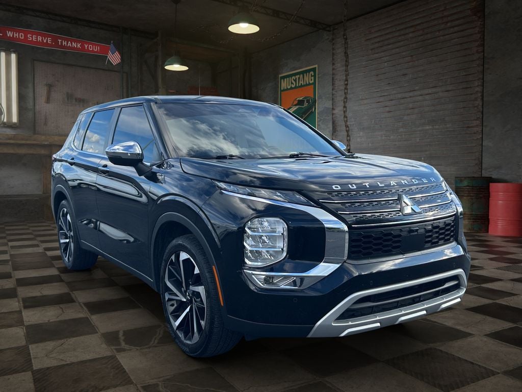 2022 Mitsubishi Outlander SE