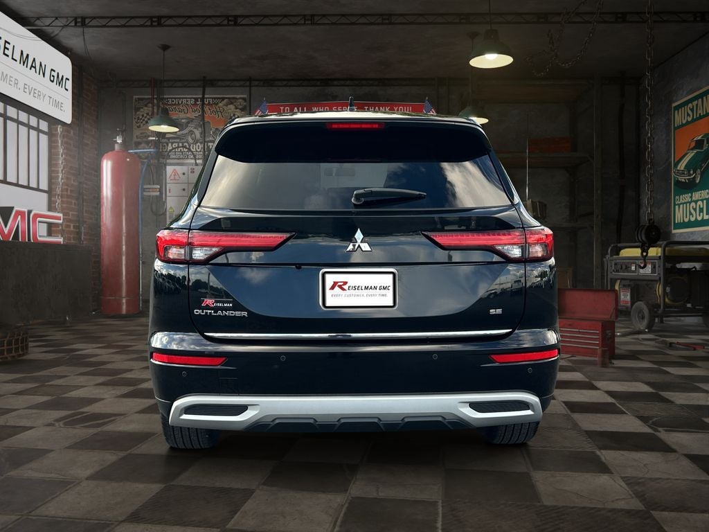 2022 Mitsubishi Outlander SE