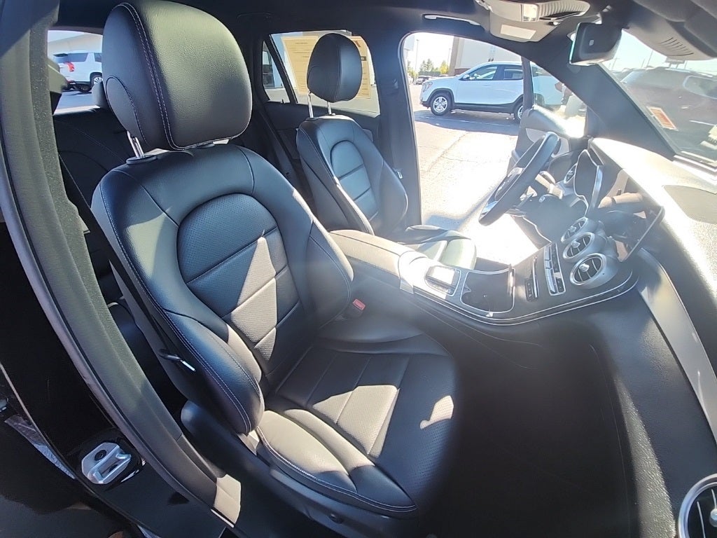 2022 Mercedes-Benz GLC GLC 300 Base