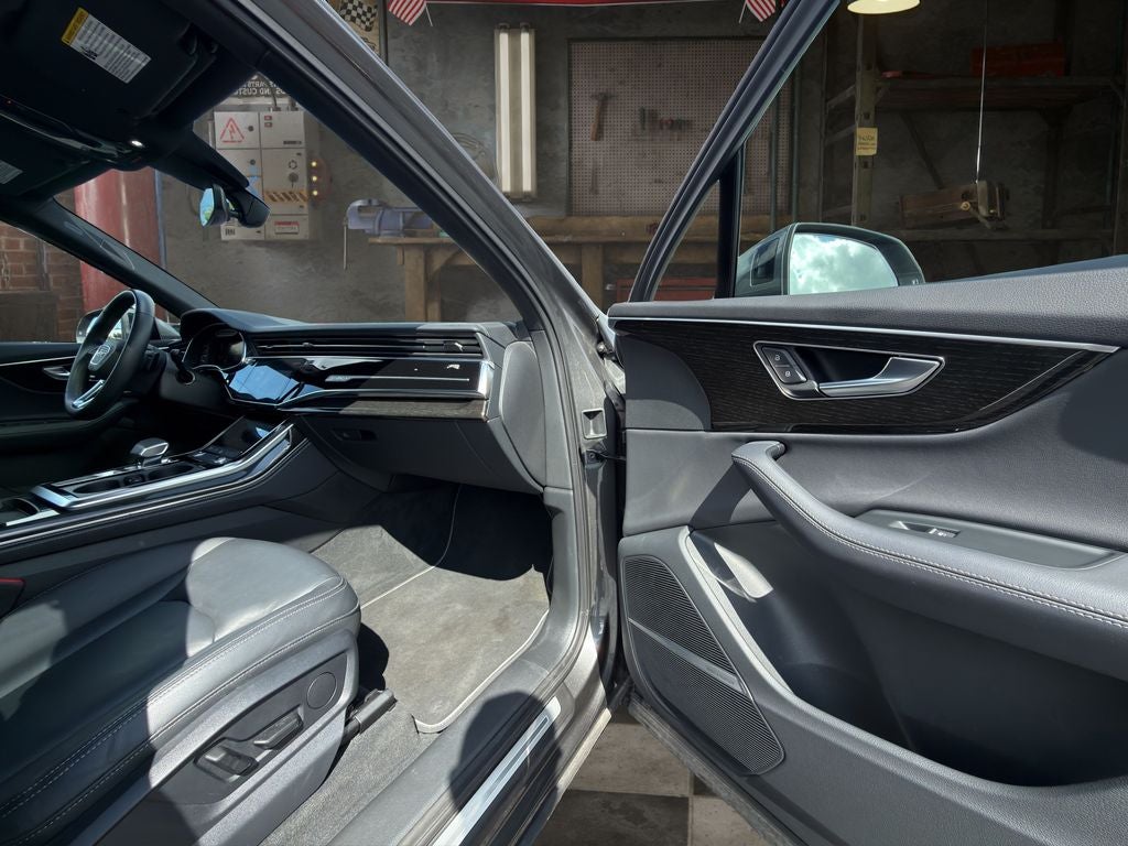 2025 Audi Q7 55 Premium Plus quattro