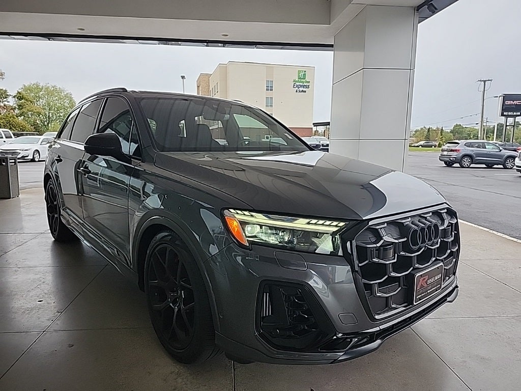2025 Audi SQ7 Prestige quattro