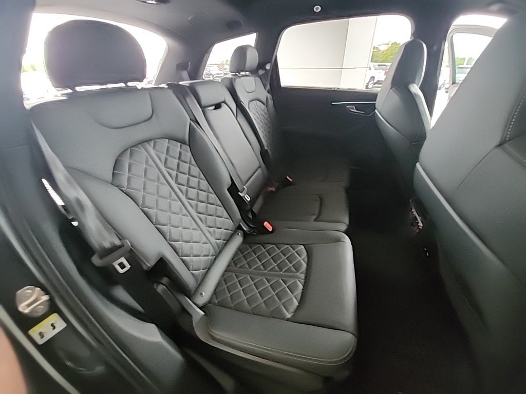 2025 Audi SQ7 Prestige quattro