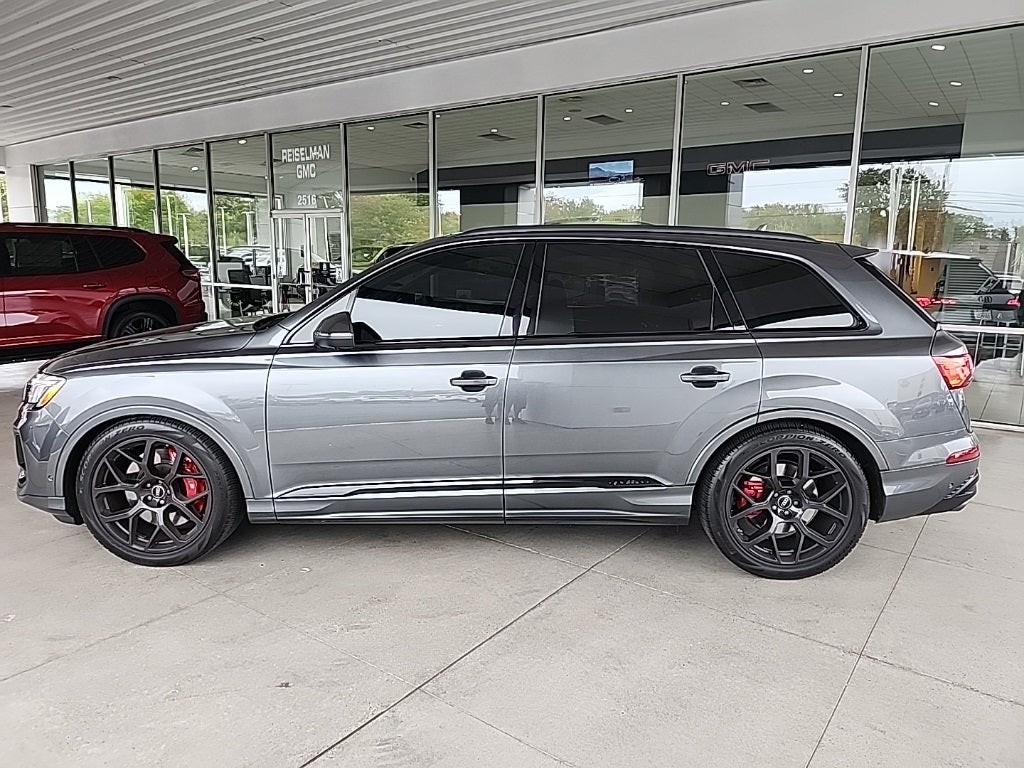 2025 Audi SQ7 Prestige quattro