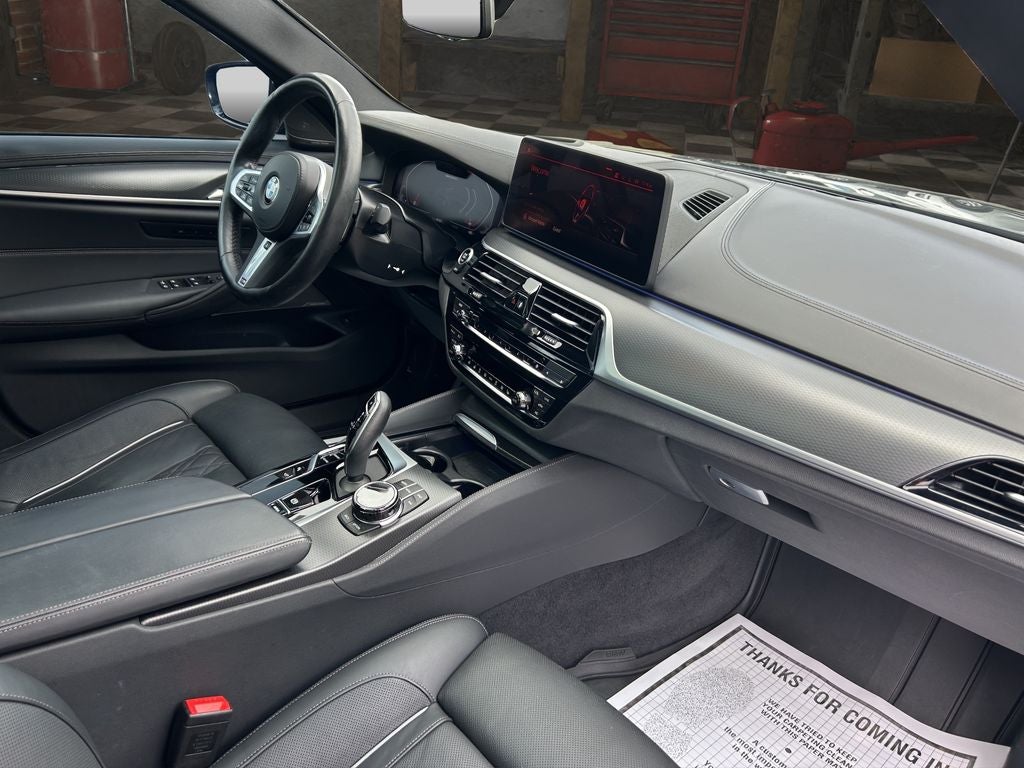 2023 BMW 5 Series M550i xDrive