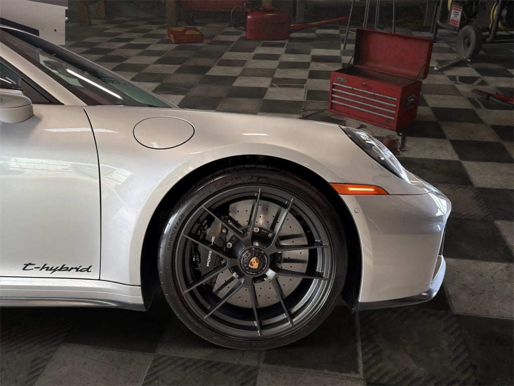 2025 Porsche 911 Targa 4 GTS