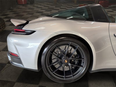 2025 Porsche 911 Targa 4 GTS