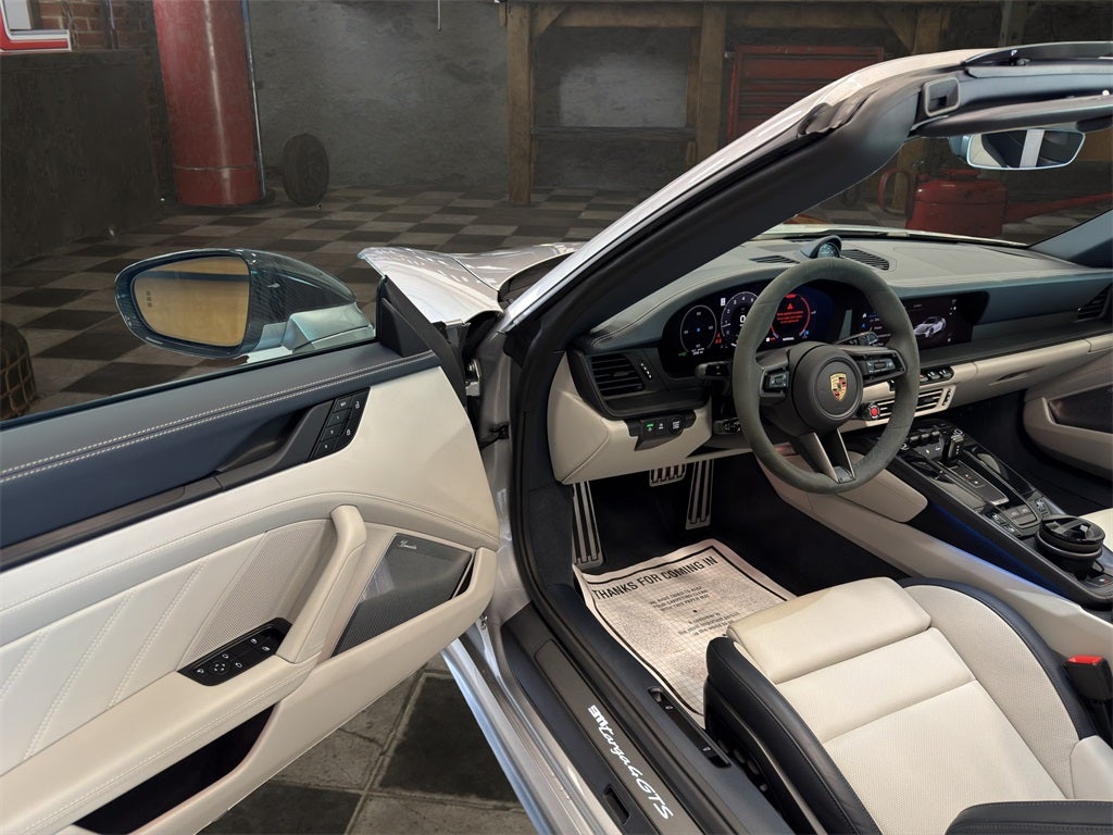 2025 Porsche 911 Targa 4 GTS