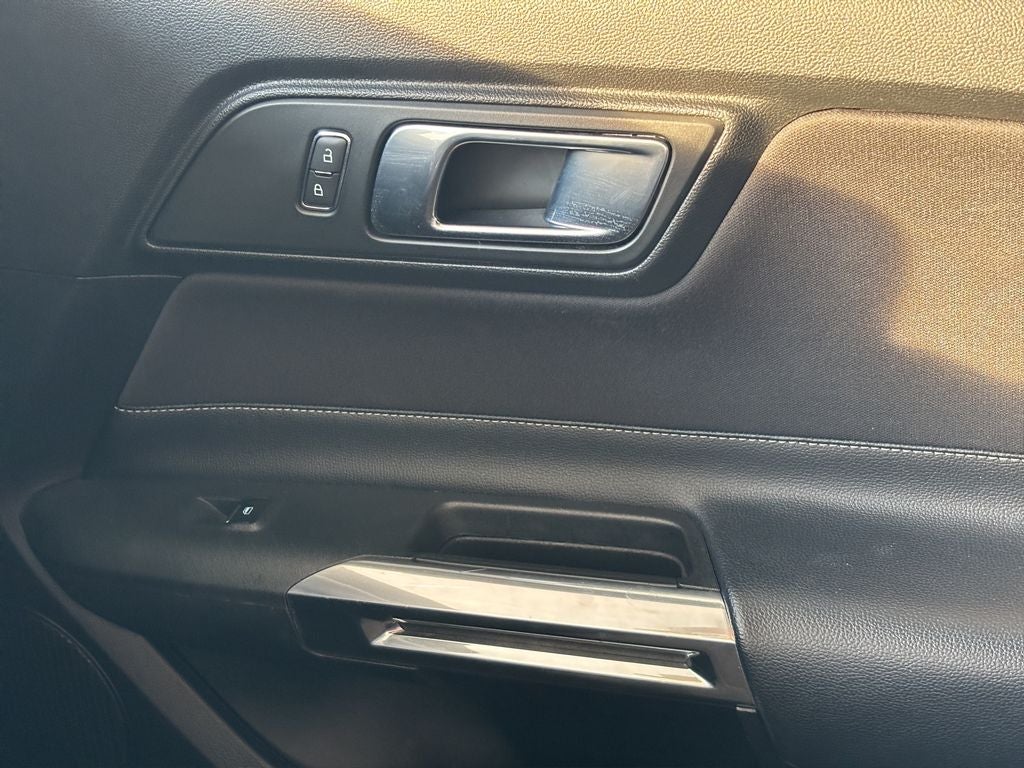 2020 Ford Mustang EcoBoost