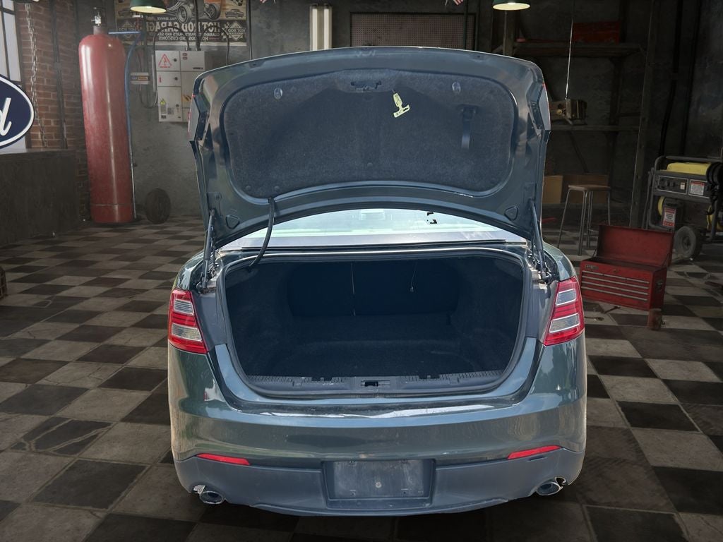 2016 Ford Taurus SE