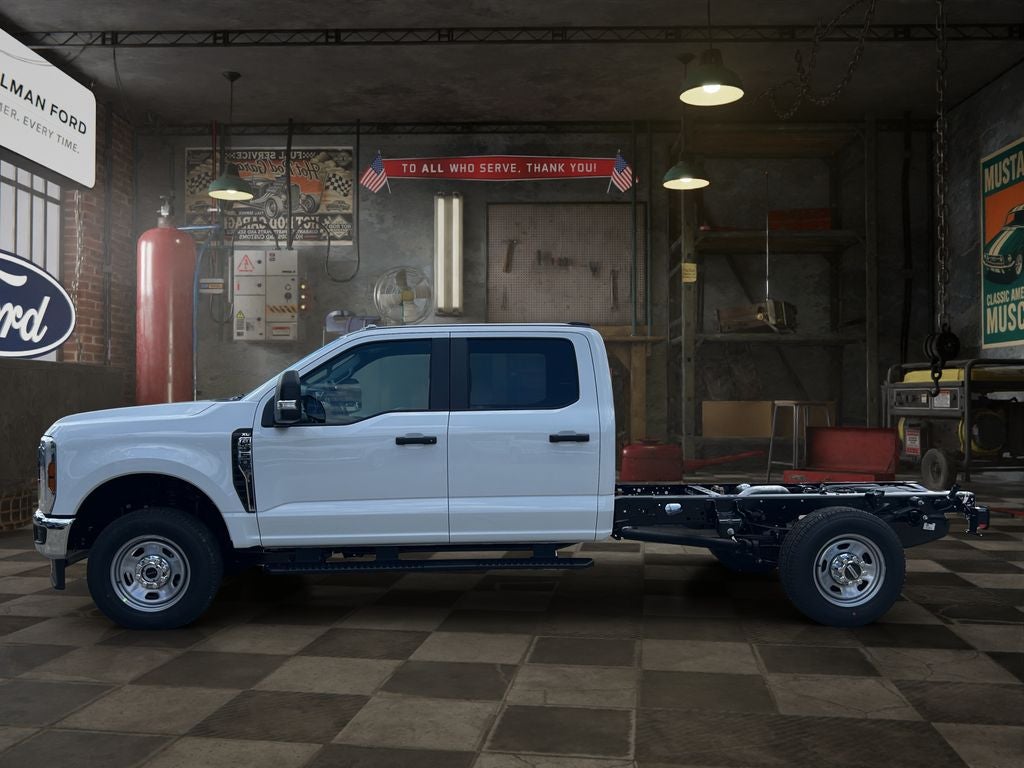 2026 Ford Chassis Cab F-350® XL