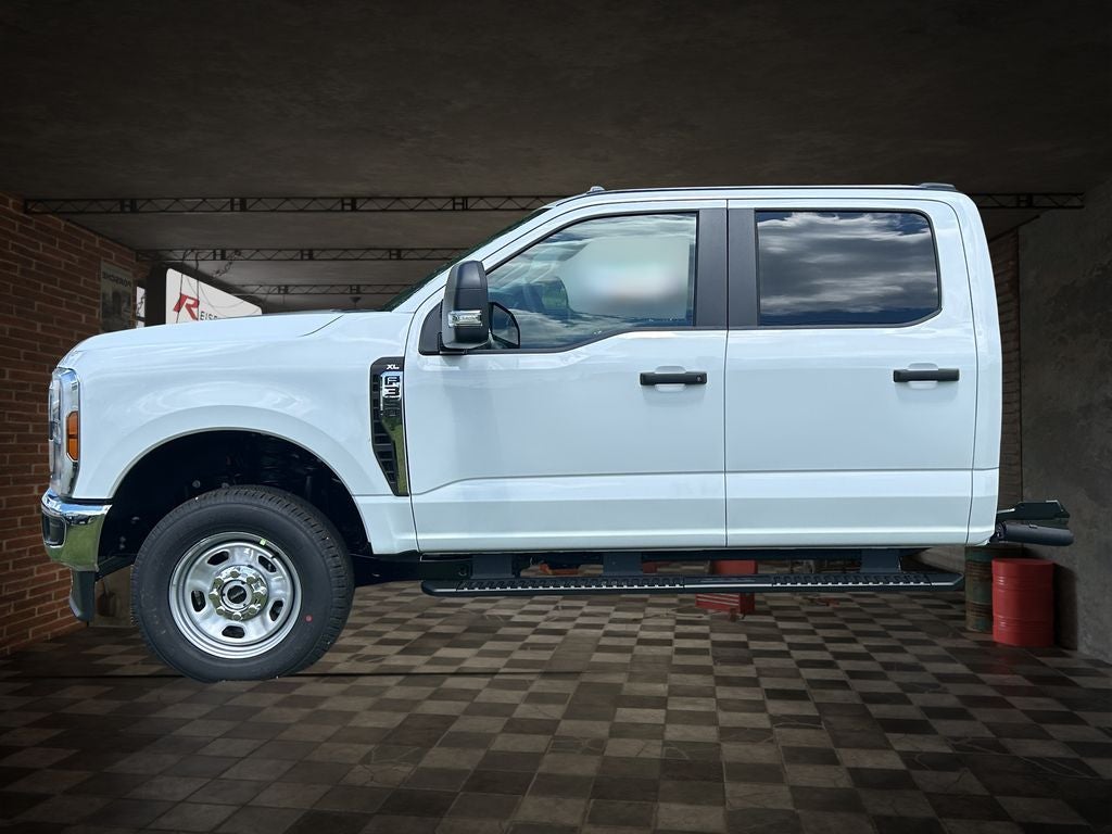 2026 Ford Chassis Cab F-350® XL