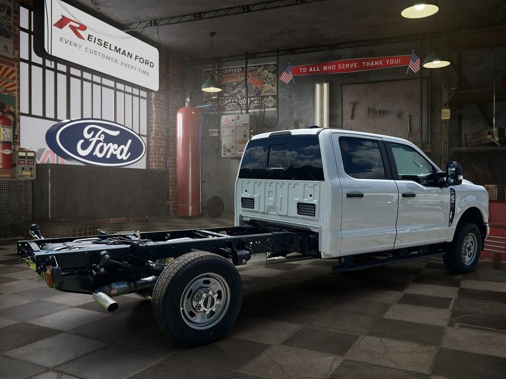 2026 Ford Chassis Cab F-350® XL