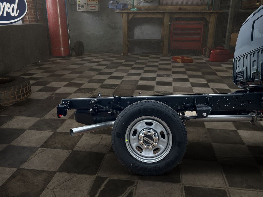 2026 Ford Chassis Cab F-350® XL