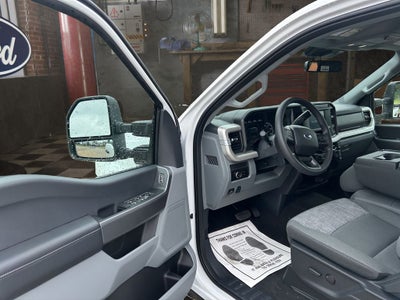 2026 Ford Chassis Cab F-350® XLT
